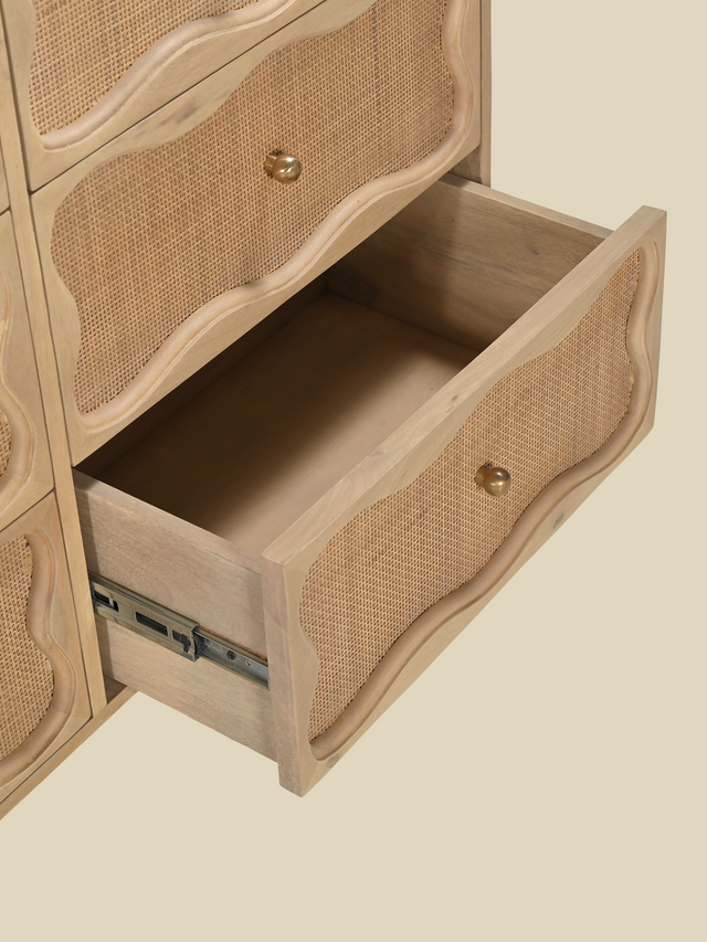 Paxon Six Drawer Chest With Cane