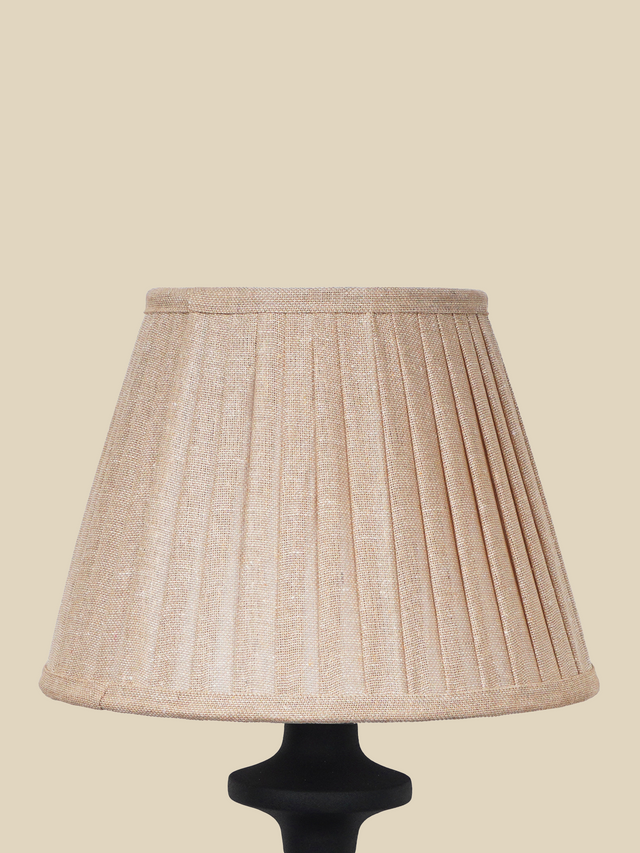 Mira Black Metal Table Lamp
