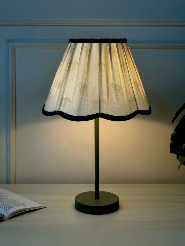 Selena Green Metal Table Lamp