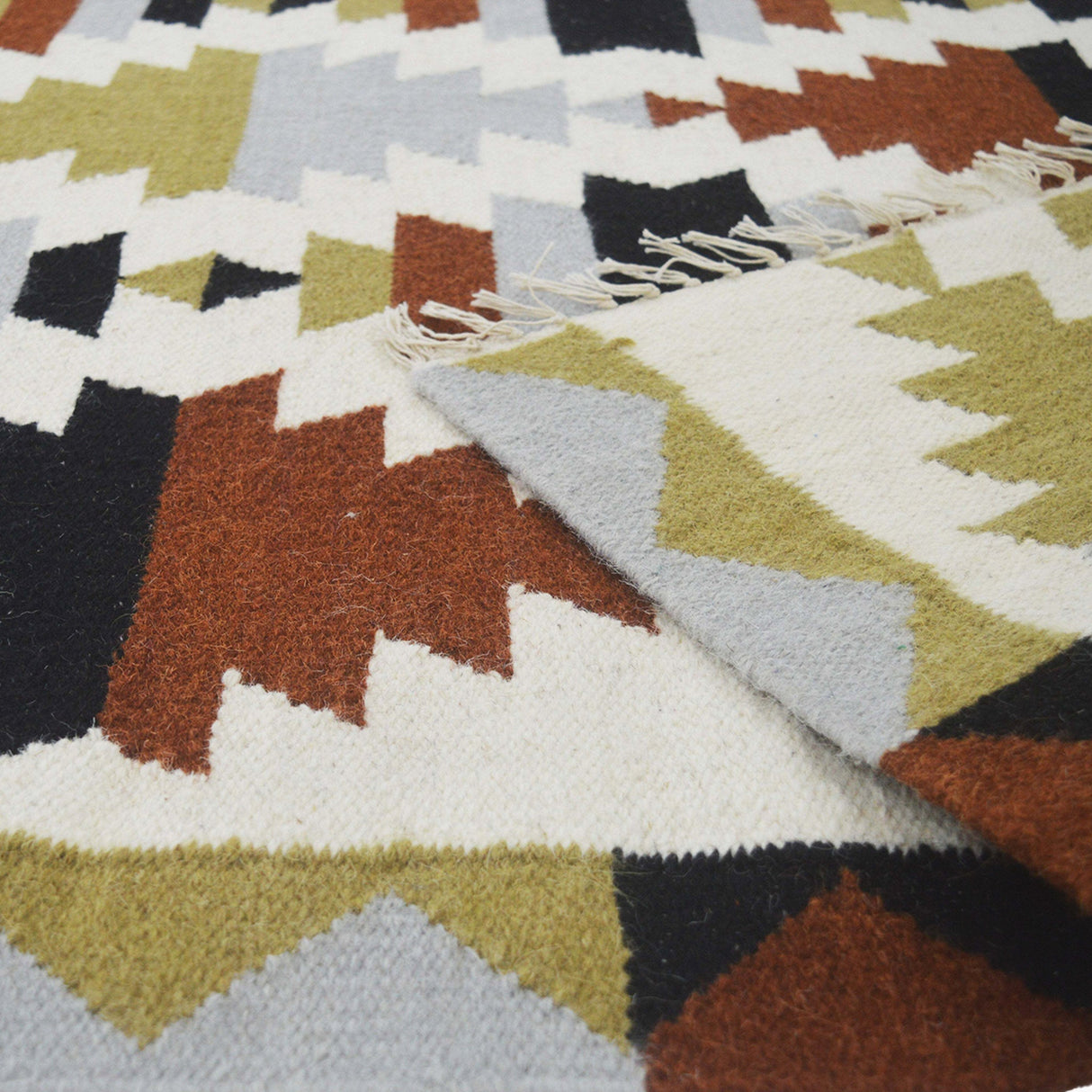 Kavian Wool Rug