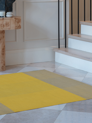 Minha Hand-woven Wool Geometric Rug - Yellow
