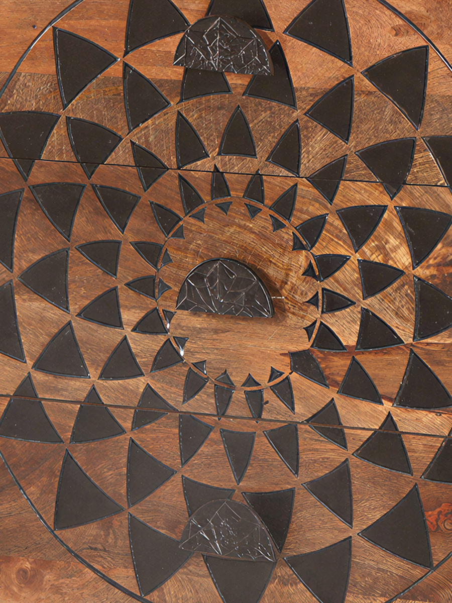 Kolam-Inspired Geometry, Natural Wood