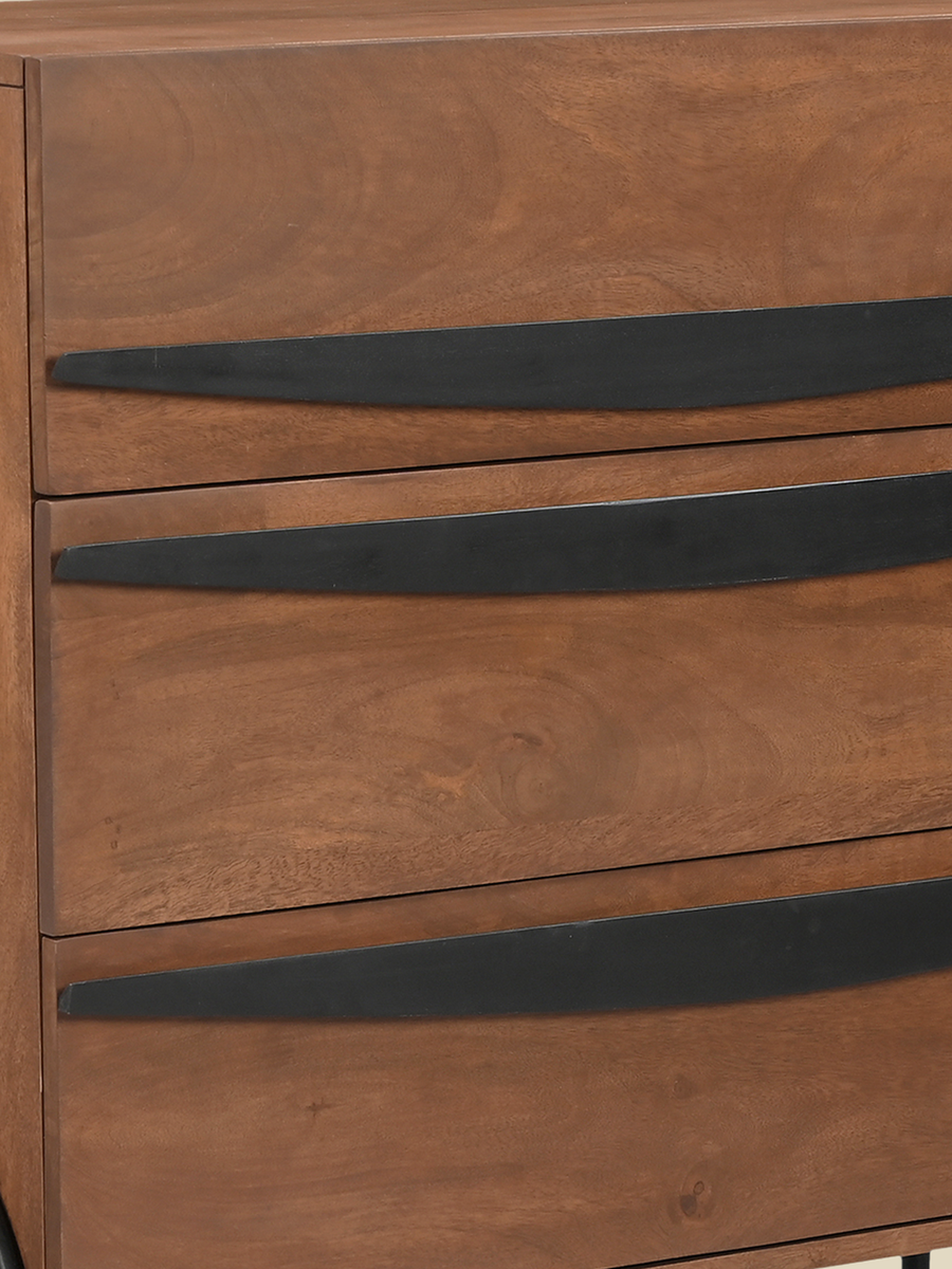 Black Handles, Deep Walnut Grain