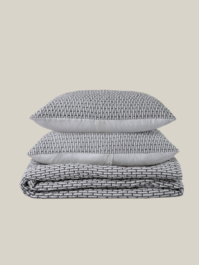 Juan Bedspread Set