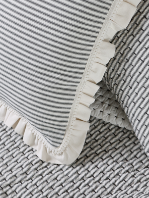 Juan Bedspread Set