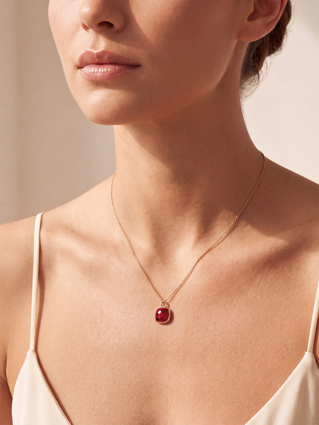 Luma Garnet Pendant - 18k Gold Vermeil