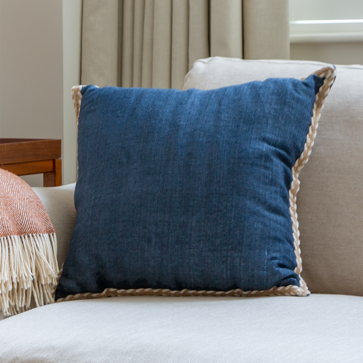 Hamir Deep Blue Hand-woven Cushion – FABLEROOM