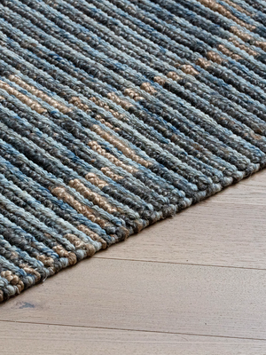 Rio Hand-woven Wool Jute Geometric Rug - Blue