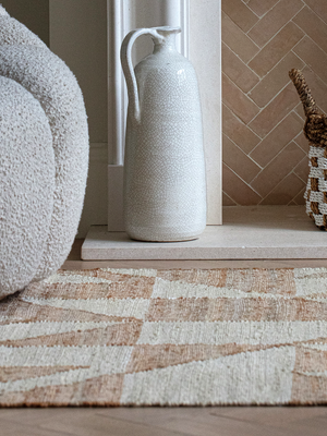 Monet Hand-woven Jute Cotton Geometric Rug - Beige