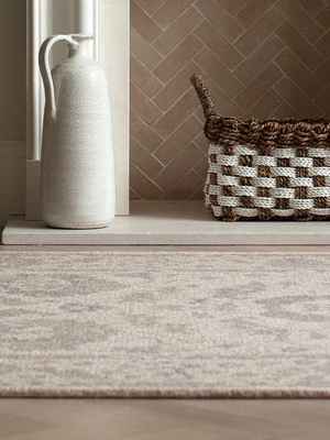 Mia Hand-tufted Wool Persian Rug - Beige