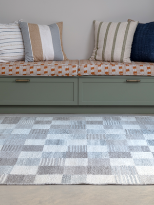 Lykke Hand-woven Wool Kilim Rug - Grey