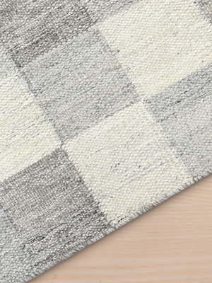 Lykke Hand-woven Wool Kilim Rug - Grey