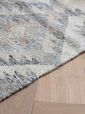 Freja Hand-woven Wool Kilim Rug - Cream