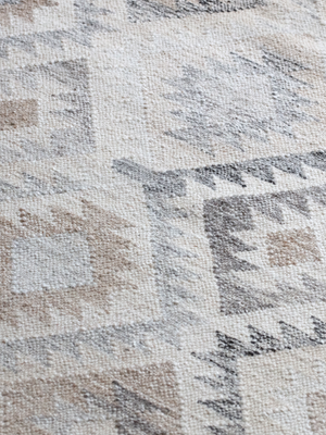 Freja Hand-woven Wool Kilim Rug - Cream