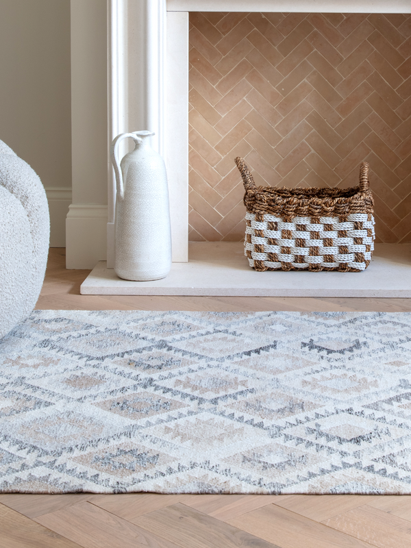 Freja Hand-woven Wool Kilim Rug - Cream