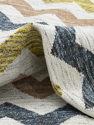 Solvi Hand-woven Wool Kilim Rug - Multi