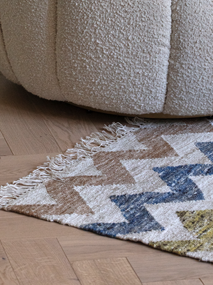 Solvi Hand-woven Wool Kilim Rug - Multi