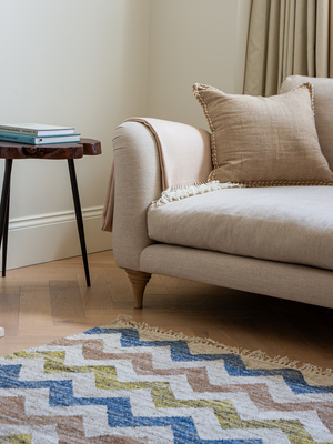 Solvi Hand-woven Wool Kilim Rug - Multi