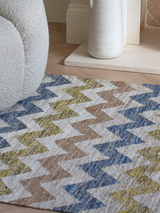 Solvi Hand-woven Wool Rug