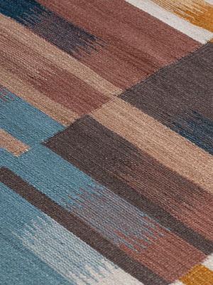 Marlo Hand-woven Wool Kilim Rug - Multi