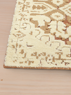 Uzma Hand-knotted Wool Persian Rug - Beige