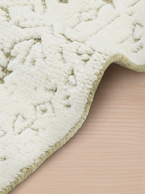 Saavi Hand-knotted Wool Persian Rug - Off-White