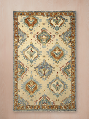 Amber Oasis Hand-knotted Wool Persian Rug - Beige