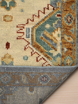 Amber Oasis Hand-knotted Wool Persian Rug - Beige