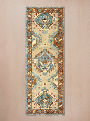 Amber Oasis Hand-knotted Wool Persian Rug - Beige