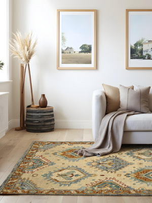 Amber Oasis Hand-knotted Wool Persian Rug - Beige