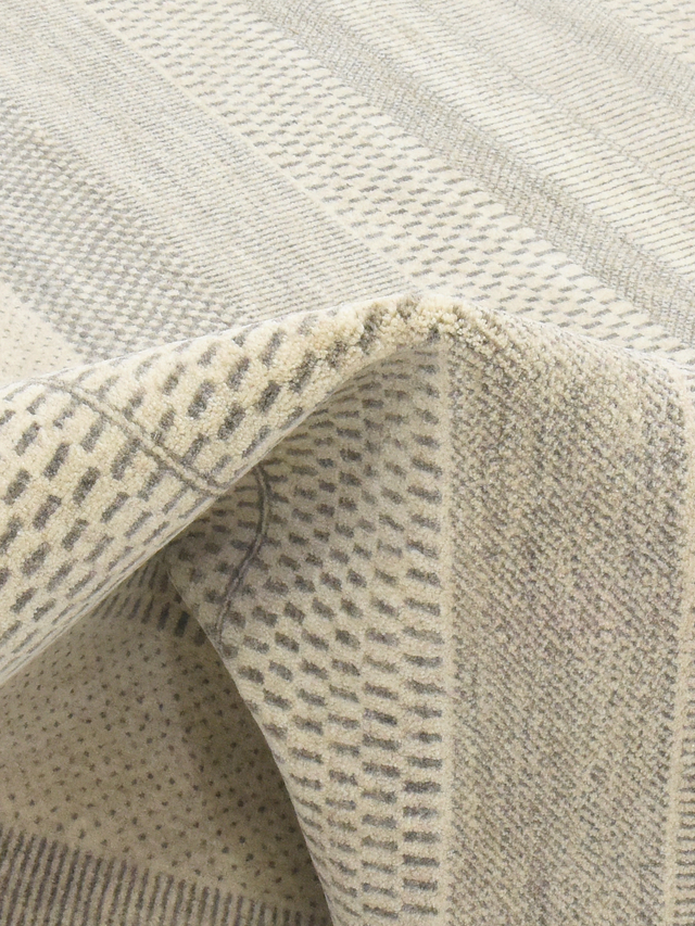 Ophelia Heritage Hand-knotted Wool Rug
