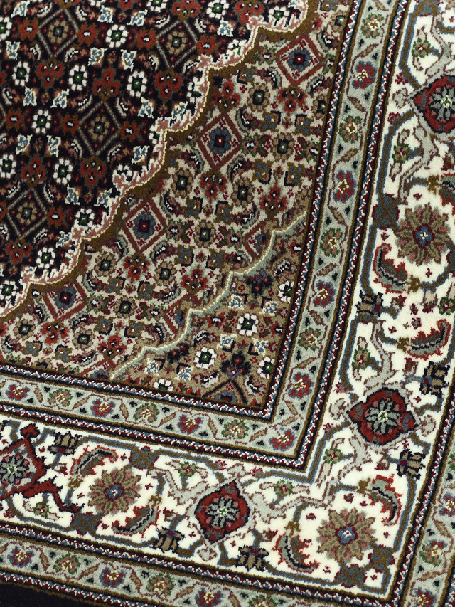 Soraya Hand-knotted Wool Rug