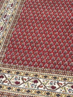 Nazm Hand-knotted Wool Persian Rug - Red