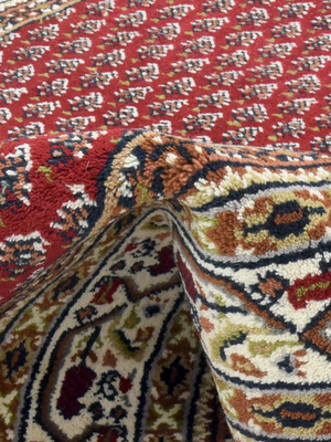 Nazm Hand-knotted Wool Persian Rug - Red