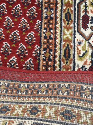 Nazm Hand-knotted Wool Persian Rug - Red