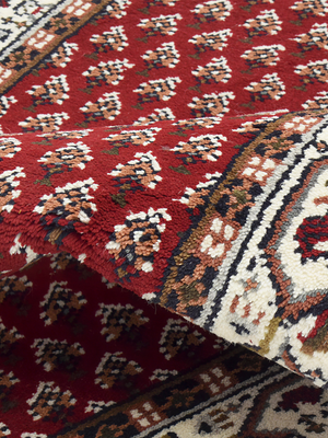 Nazm Hand-knotted Wool Persian Rug - Red