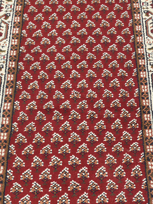 Nazm Hand-knotted Wool Persian Rug - Red