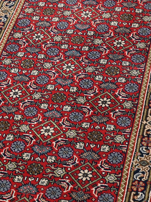 Vaari Hand-knotted Wool Persian Rug - Red
