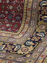 Vaari Hand-knotted Wool Rug