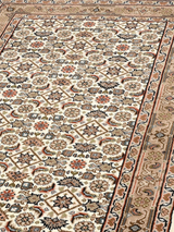 Zaya Hand-knotted Wool Rug