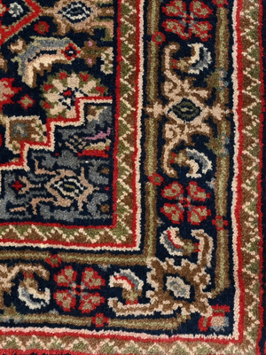 Bianca Hand-knotted Wool Persian Rug - Red