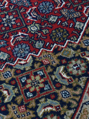 Bianca Hand-knotted Wool Persian Rug - Red