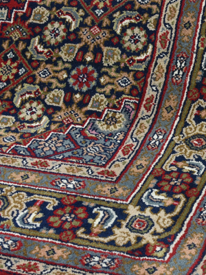 Bianca Hand-knotted Wool Persian Rug - Red
