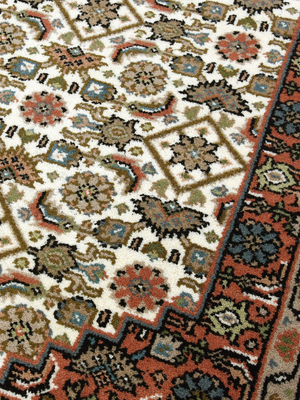 Avelino Hand-knotted Wool Persian Rug - Multi