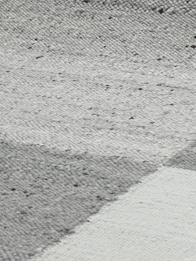 Neer Hand-woven Wool Rug