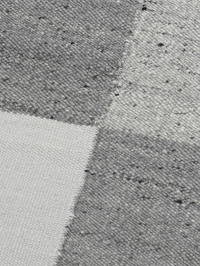 Neer Hand-woven Wool Rug