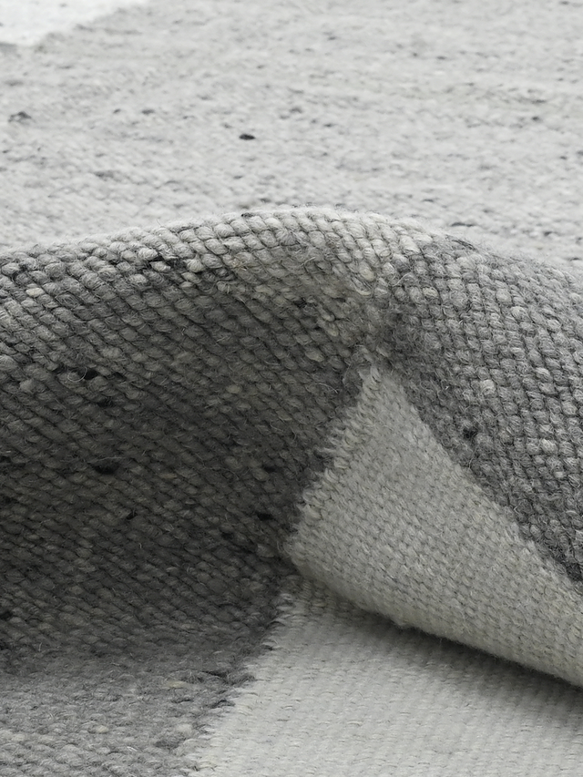 Neer Hand-woven Wool Rug