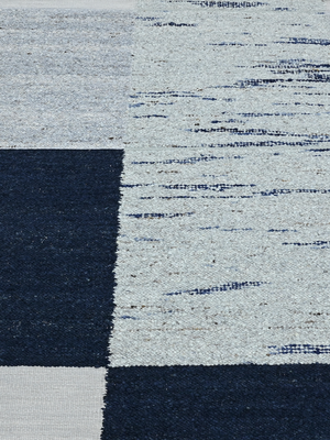 Tarin Hand-woven Wool Geometric Rug - Blue