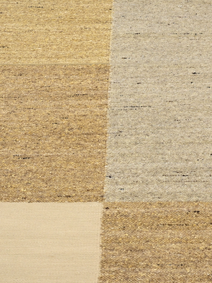 Aren Hand-Woven Wool Geometric Rug - Beige