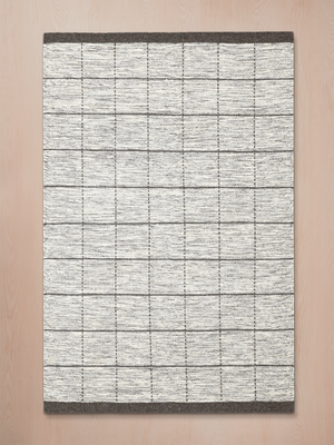 Aabid Hand-woven Wool Geometric Rug - Beige